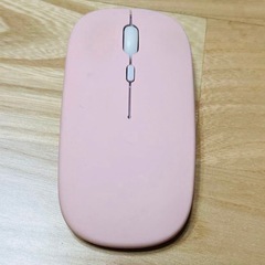 ［本日限定お値下げ］［レディース用🩷］ホワイトとピンクのモニター、BluetoothキーボードとマウスとBluetoothスピーカー（ドングル差し上げます）の画像