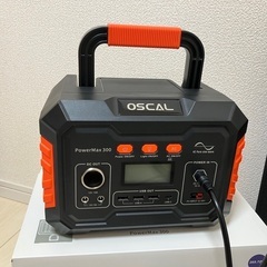 【112】1セット限り！停電対策、巨大地震などの災害時やキャンプに！新品 OSCAL PowerMax 300 ポータブル電源パワーステーション出力300W & OSCAL 高出力100W/20V ポータブルソーラーパネルの画像
