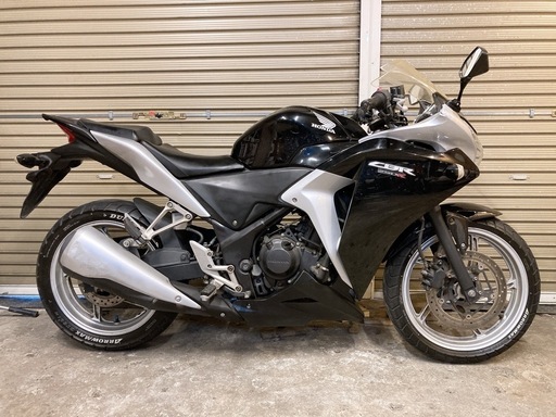 ホンダ　CBR250R 配送可能　支払いは現金or振り込みも可能