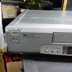 VHSビデオデッキの画像