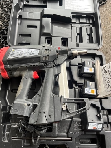 MAX マックス GAS NAILER ピン打機 ガスネイラ エア釘打機 GS-725C　あまり使ってない！　