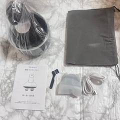 【新品未使用】ヘッドスパ 電動頭皮ブラシ 赤色LED 乾湿両用 頭皮エステ 防水 充電式の画像