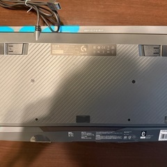 ゲーミングキーボード logicool 美品 保証書付きの画像