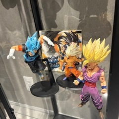 ワンピース、ドラゴンボールフィギュアセットの画像