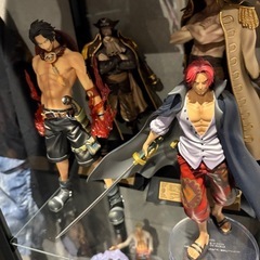 ワンピース、ドラゴンボールフィギュアセットの画像