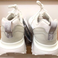 新品NIKE AIR MAX ナイキ エア マックス ドーン シューズの画像