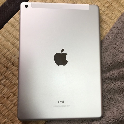iPad 128GSIMフリー