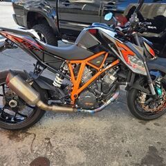 KTM1290 super Duke r