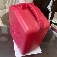 キャンプや非常時に活躍10リットルタンクの画像