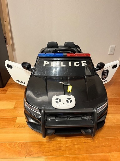 乗用玩具　乗って遊べるパトカー　ラジコン