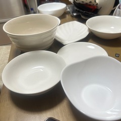 新生活にどうですか？白いお皿8点の画像