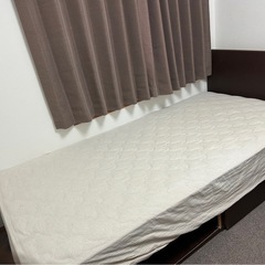 シングルベッド（
マットレス込み）の画像