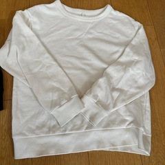 GU トレーナー 140cm 2枚セットの画像