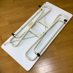 【引き取り限定】白テーブル　※無料の画像