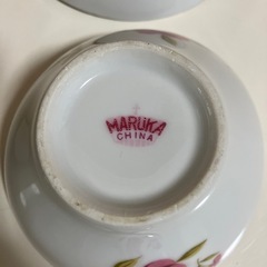 茶碗蒸し3個、小鉢2個の画像