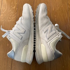 New Balance ★ 574  レディース　スニーカー　ホワイト　24cm　人気の画像