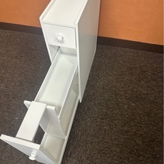 トイレ収納の画像