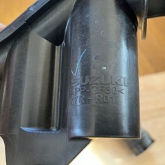 ジムニーJB64 吸気パイプの画像