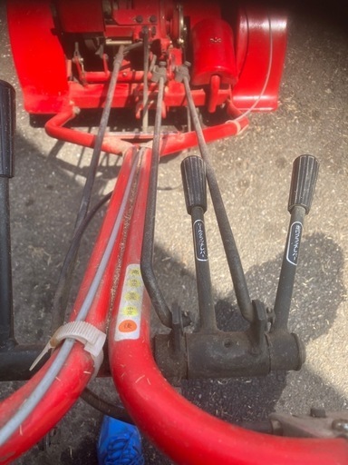 芝刈り、草刈機