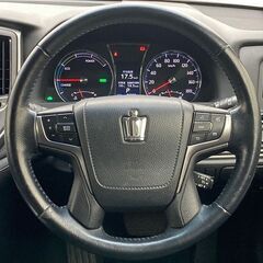 【48回払いが新登場♪今までより更にお買い求め頂き易く！】今回は【トヨタ クラウン　ハイブリッド 　アスリート　Ｓ 】を紹介！の画像