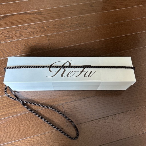 新品！リファビューテック　ストレートアイロン