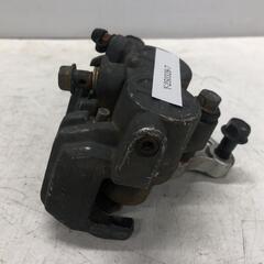 HONDA CBR400F フロントキャリパー右 ホンダ [Y-250328-7]の画像