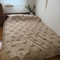 ダブルベットマットレス&ローベッドフレームの画像