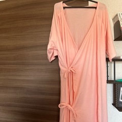 マタニティ ガウン、母乳パッド、産褥パッドの画像