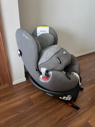 サイベックス　チャイルドシート　シローナ