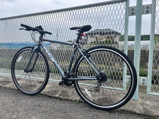 【美品】【2回のみ使用】【定期メンテ】FUJI RAIZ 2024年モデル クロスバイク アクセサリー付