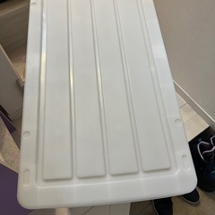 収納ケースとカラーボックスの画像