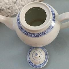 中国製陶器セット 急須 猫醤油さし2点セットの画像