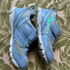 値下げしました↓↓↓ムーンスターのスニーカー17cm👟✨️の画像