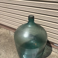 ガラス壺の画像