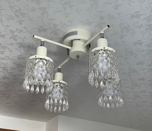 シャンデリア4灯