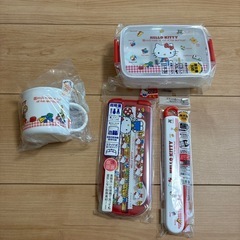 新品‼️ハローキティ　お弁当セット