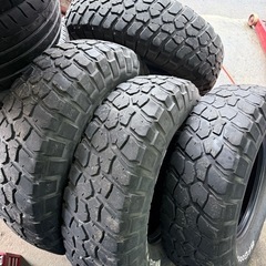 減ってます。mudterrain 255/85R16