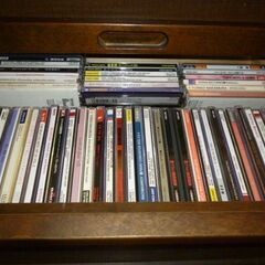 CD・DVDラックの画像
