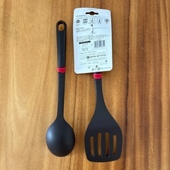 ティファール　T-fal ターナーとスプーン（お玉）の画像