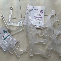クリアイーゼル　12個で300円の画像