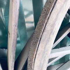 カンボジア木製の馬車の輪の画像