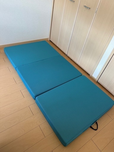 シングル 三つ折りマットレス magniflex