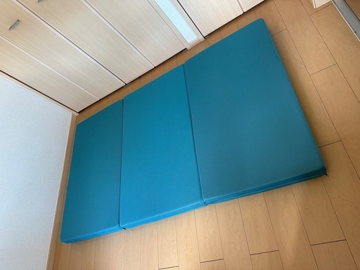 セミダブル 三つ折りマットレス magniflex