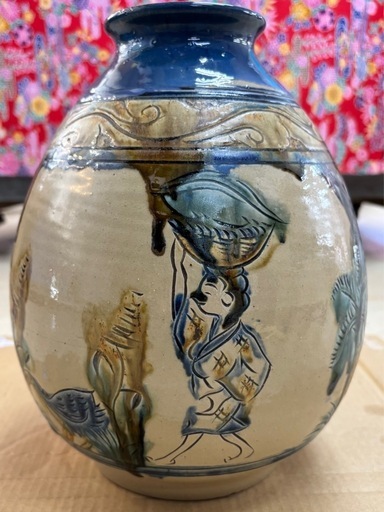 Vintage Japanese Folk Art: 抱瓶 / やちむん