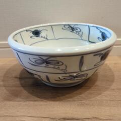 和食器2点セット　浅皿　深皿　おまけ付の画像