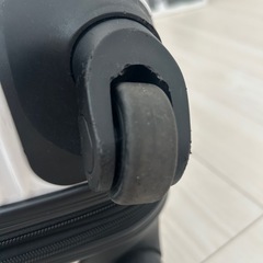 キャリーケース　鍵付きの画像