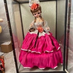 粗大ゴミに出す前に　フランス人形