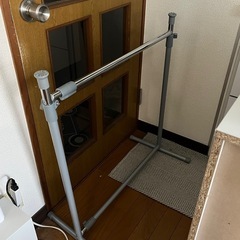 【お譲り先決まりました
】押入れハンガーラックの画像