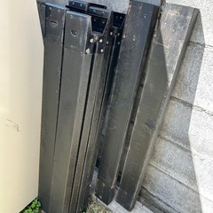 2×4材　駐車場バリケード