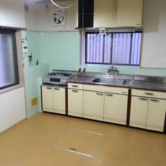 三重県名張市つつじが丘北10番町 一戸建て 5ＬＤＫ 無料駐車場付き ２階建て − 三重県